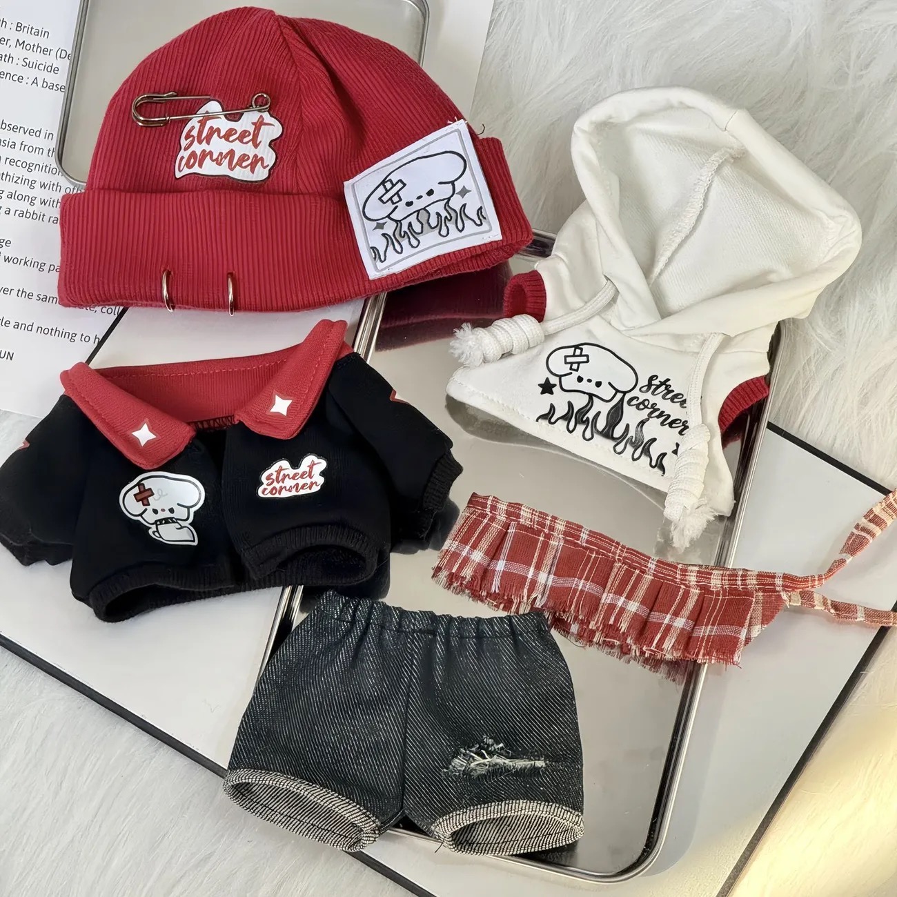 20 センチメートルコスプレ綿人形セットアメリカンレトロ人形 - Anime Cosplay Clothes のレビューと価格
