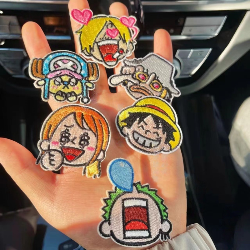 ワンピース麦わら帽子の一味アニメ漫画生地パッチ、かわいい刺繍 - Anime Cosplay For Couples のレビューと価格